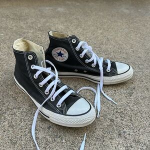 Black high top converse